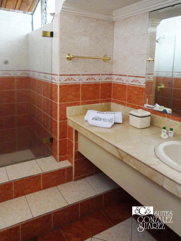 Hotel Suites Gonzalez Suarez Quito Zewnętrze zdjęcie