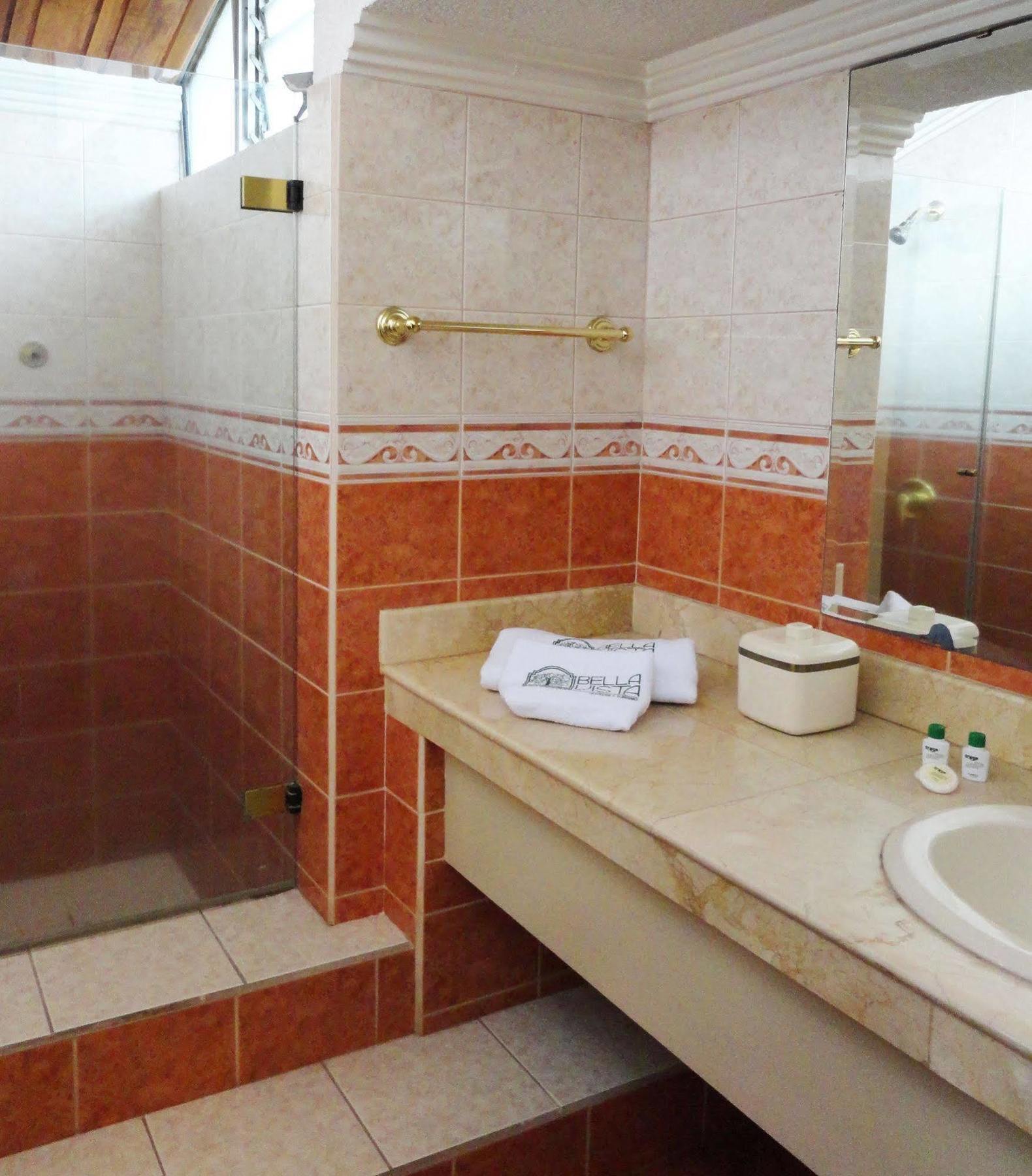Hotel Suites Gonzalez Suarez Quito Zewnętrze zdjęcie