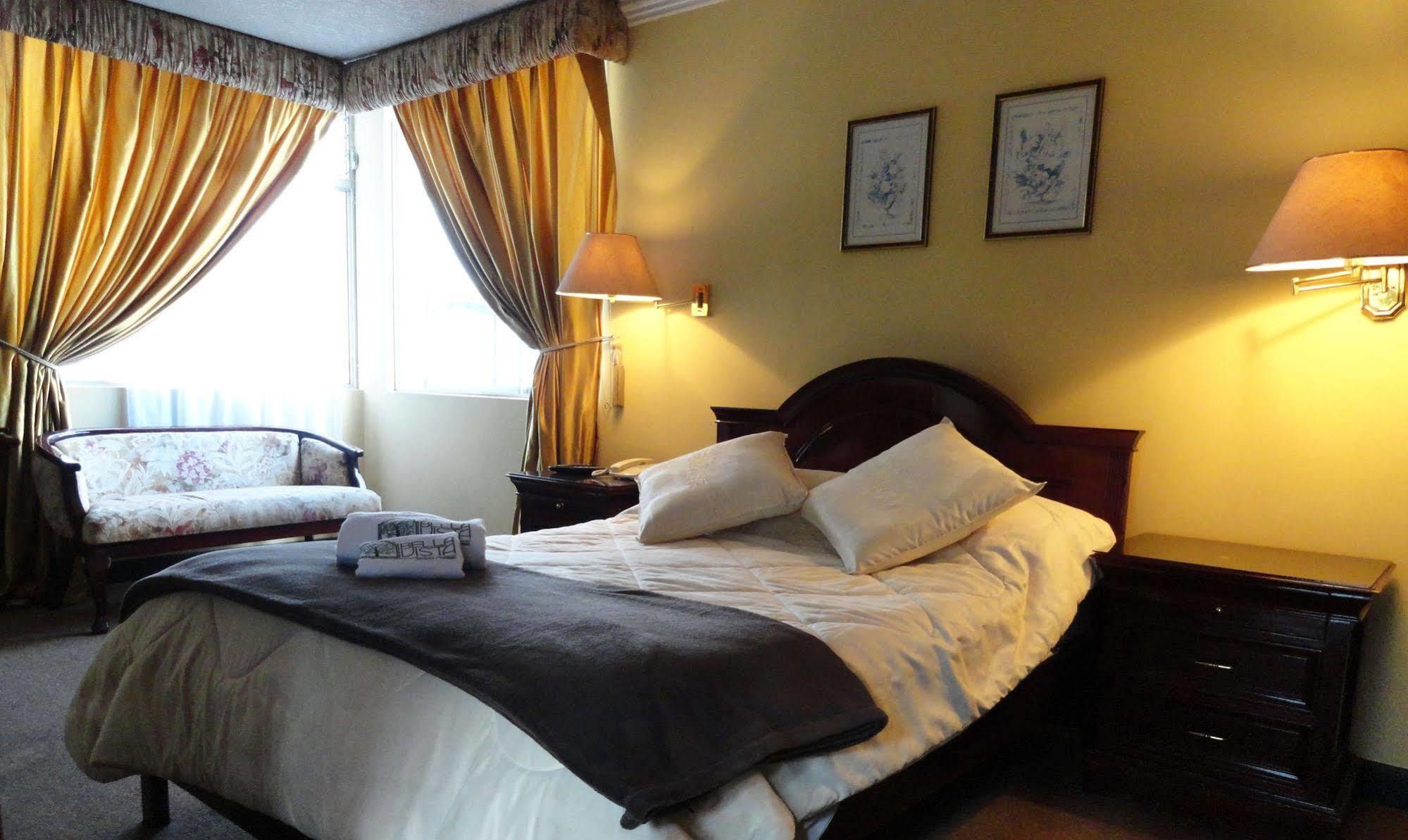 Hotel Suites Gonzalez Suarez Quito Zewnętrze zdjęcie